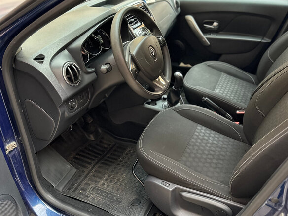 2015 Renault Logan II, синий, 850000 рублей - вид 13