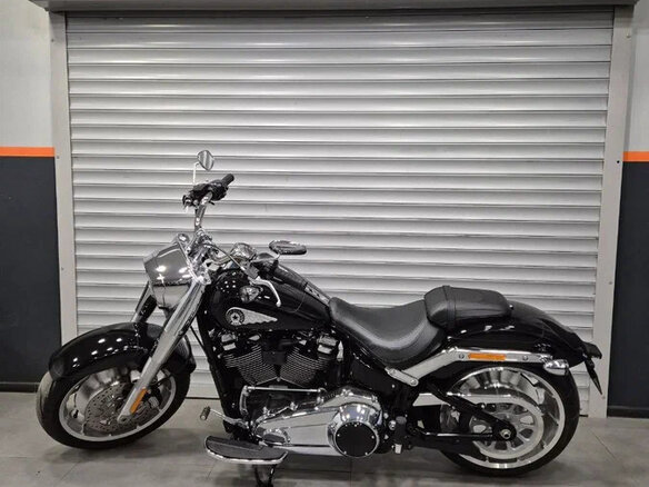 2026 Harley-Davidson Fat Boy, чёрный, 3300000 рублей - вид 9