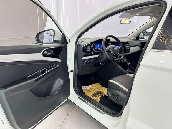 2023 Jetta VS7 I Рестайлинг 1, белый, 1580000 рублей - вид 3