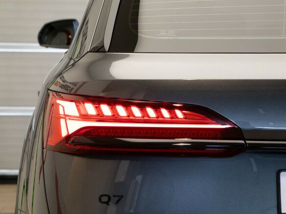 2026 Audi Q7 45 TFSI II (4M) Рестайлинг 2, серый, 9520000 рублей - вид 37
