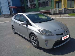 2012 Toyota Prius III Рестайлинг (XW30), серый, 810000 рублей, вид 4