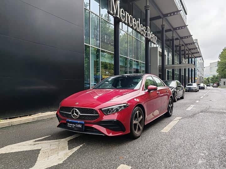 Открыть фотографии: Mercedes-Benz A-Класс IV (W177) Рестайлинг
