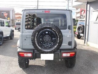 2023 Suzuki Jimny Sierra IV, серебристый, 1680000 рублей, вид 5