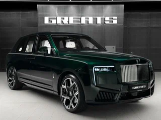 2026 Rolls-Royce Cullinan Black Badge I Рестайлинг (Series II), зелёный, 73000000 рублей, вид 3