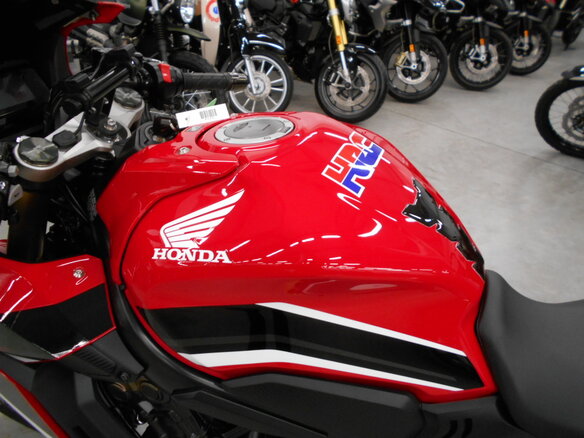 2020 Honda CBR 650R, красный, 880000 рублей - вид 20