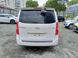 2018 Hyundai Grand Starex I Рестайлинг 2, белый, 2800000 рублей, вид 3
