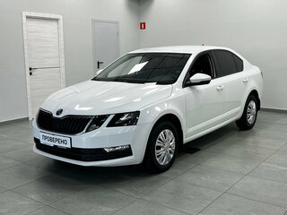 2019 Skoda Octavia III (A7) Рестайлинг, белый, 1400000 рублей, вид 1