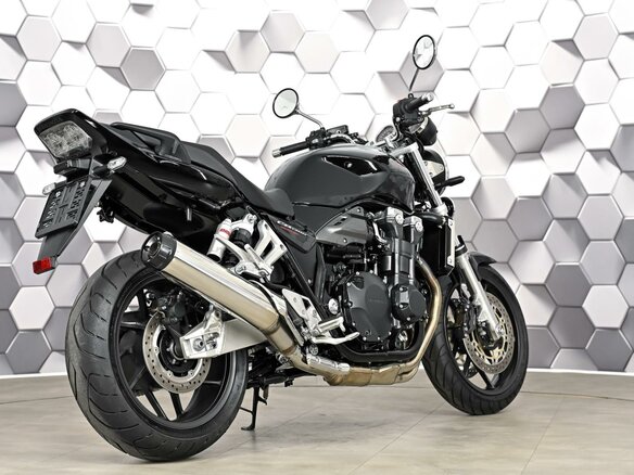 2025 Honda CB 1300, чёрный, 1690000 рублей - вид 6