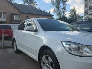 2013 Skoda Octavia II (A5) Рестайлинг, белый, 858000 рублей, вид 2