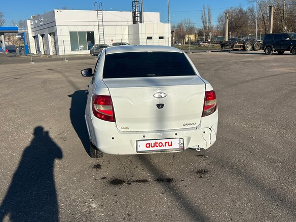 2012 Lada (ВАЗ) Granta I, белый, 115000 рублей - вид 3