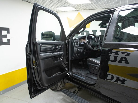 2026 Ram 1500 Crew Cab V Рестайлинг, чёрный, 10499000 рублей - вид 6