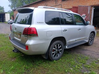 2011 Toyota Land Cruiser 200 Series, серебристый, 2099000 рублей, вид 3