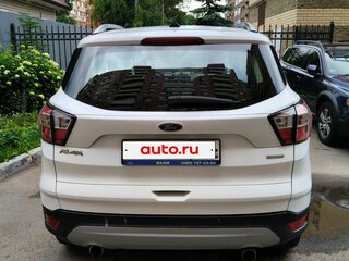 2018 Ford Kuga II Рестайлинг, белый, 1660000 рублей, вид 3