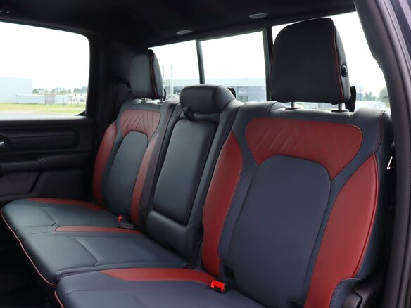 2026 Ram 1500 Crew Cab V Рестайлинг, оранжевый, 9010000 рублей - вид 36