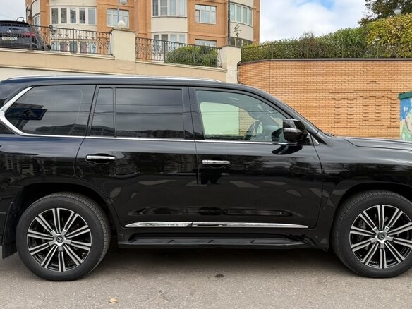2019 Lexus LX 570 III Рестайлинг 2, чёрный, 11700000 рублей - вид 8