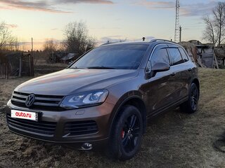 2012 Volkswagen Touareg II, коричневый, 2340000 рублей, вид 1