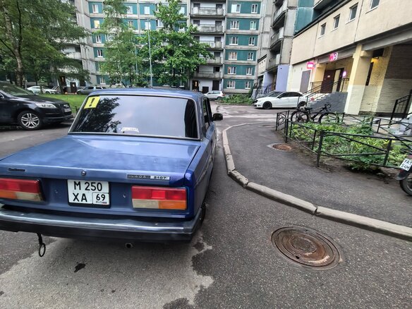 2006 Lada (ВАЗ) 2107, синий, 170000 рублей - вид 3