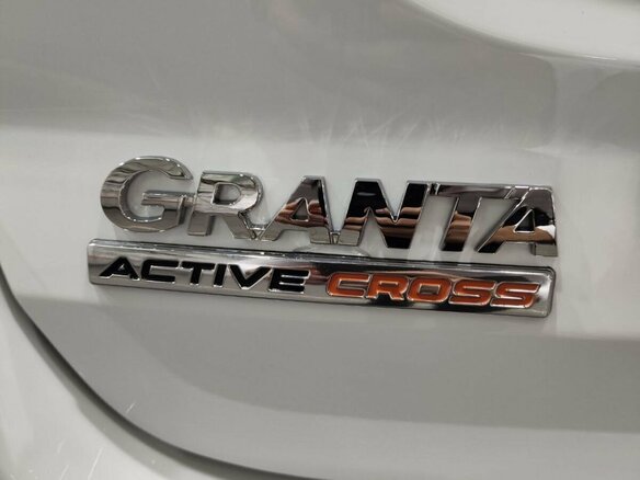 2026 Lada (ВАЗ) Granta Active Cross I Рестайлинг, белый - вид 10