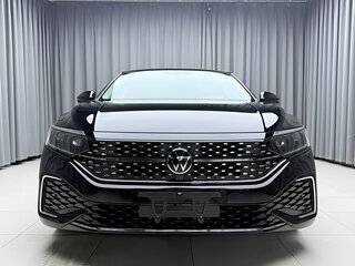 2023 Volkswagen Passat B8 Рестайлинг, чёрный, 1900000 рублей, вид 1