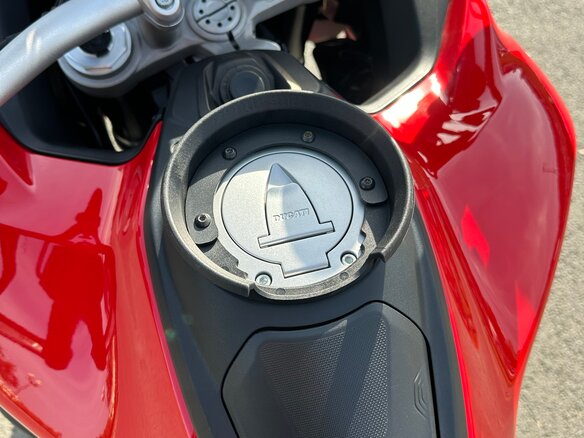 2021 Ducati Multistrada V4, красный, 2300000 рублей - вид 6