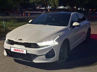 2020 Kia K5 III, белый, 2350000 рублей, вид 3
