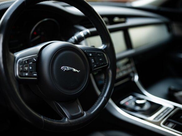 2017 Jaguar XF II, синий, 3500000 рублей - вид 6