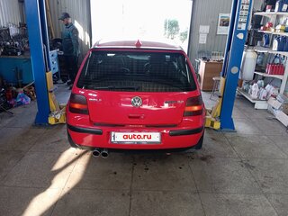 2001 Volkswagen Golf IV, красный, 550000 рублей, вид 2