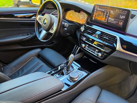 2020 BMW 5 серии 540d xDrive VII (G30/G31/G38) Рестайлинг, белый, 6300000 рублей, вид 5