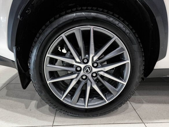 2015 Lexus NX 200 I, белый, 2650000 рублей - вид 15