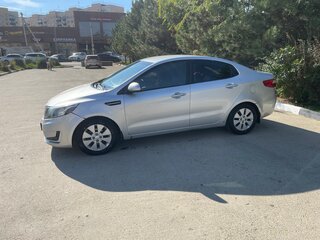 2011 Kia Rio 5-speed III, серебристый, 550000 рублей, вид 5