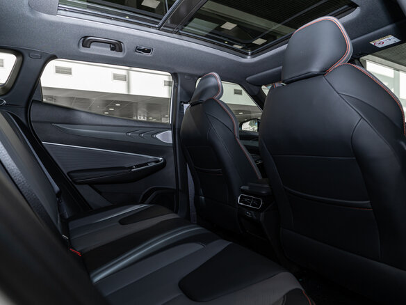 2026 Geely Cityray, белый, 2849840 рублей - вид 19