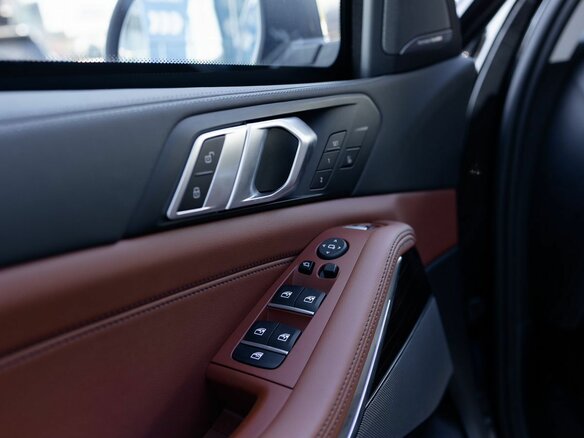 2026 BMW X5 40i IV (G05/G18) Рестайлинг, чёрный, 30500000 рублей - вид 20
