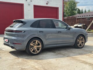 2023 Porsche Cayenne E-Hybrid III Рестайлинг, серый, 16499990 рублей, вид 5