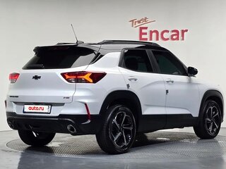 2023 Chevrolet TrailBlazer III Рестайлинг, белый, 1595000 рублей, вид 4