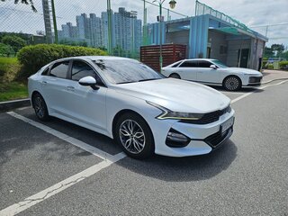 2022 Kia K5 LPi III, белый, 1974000 рублей, вид 3
