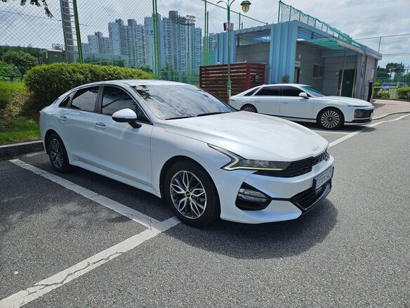 2022 Kia K5 LPi III, белый, 1974000 рублей - вид 2