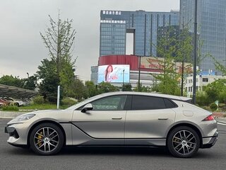 2025 Denza Z9 GT 38.5 kWh, серебристый, 7750000 рублей, вид 2