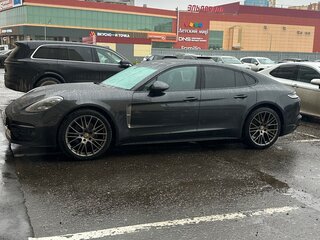 2022 Porsche Panamera 4 II Рестайлинг, серый, 10000000 рублей, вид 1
