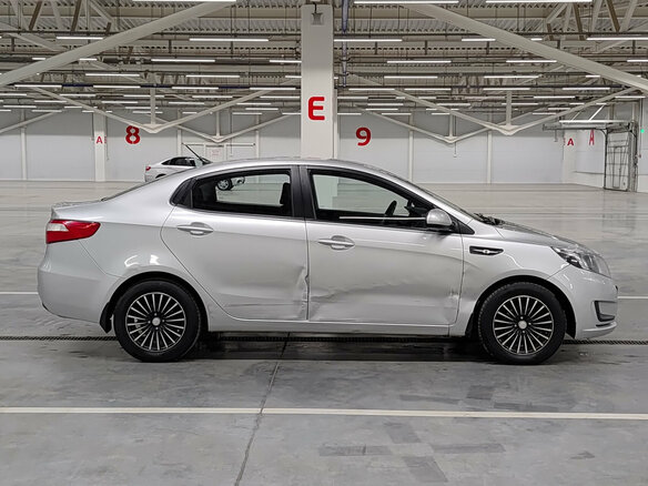 2014 Kia Rio III, серебристый, 705000 рублей - вид 3