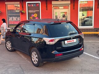 2013 Mitsubishi Outlander III, чёрный, 1090000 рублей, вид 4