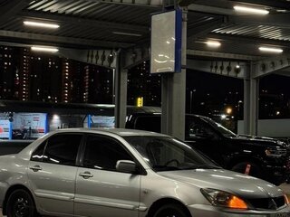 2007 Mitsubishi Lancer IX Рестайлинг, серебристый, 320000 рублей, вид 1
