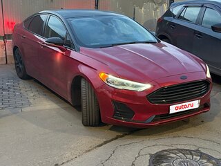 2020 Ford Fusion (North America) II Рестайлинг, красный, 1500000 рублей, вид 3