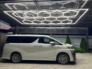 2018 Toyota Vellfire II Рестайлинг, белый, 4900000 рублей, вид 1