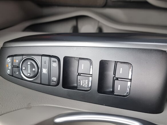 2019 Kia Carnival III, серебристый, 3000000 рублей - вид 16