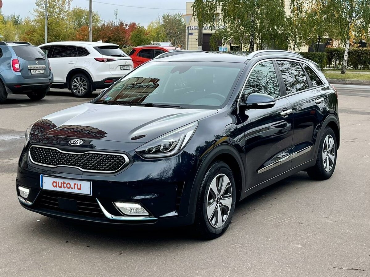 Купить б/у Kia Niro I 1.6hyb AMT (105 л.с.) гибрид робот в Москве: синий Киа Нир - изображение номер один