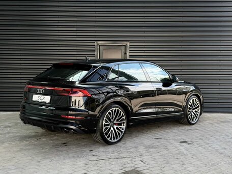 2026 Audi SQ8 I (4M) Рестайлинг, чёрный, 18900000 рублей, вид 5