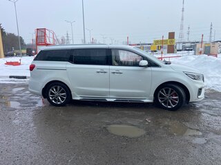 2019 Kia Carnival III, белый, 3050000 рублей, вид 5
