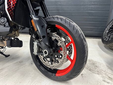 2021 Ducati Hypermotard, красный, 1000000 рублей, вид 5