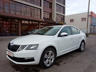 2018 Skoda Octavia III (A7) Рестайлинг, белый, 1350000 рублей, вид 1