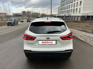 2018 Nissan Qashqai II Рестайлинг, белый, 1700000 рублей, вид 4